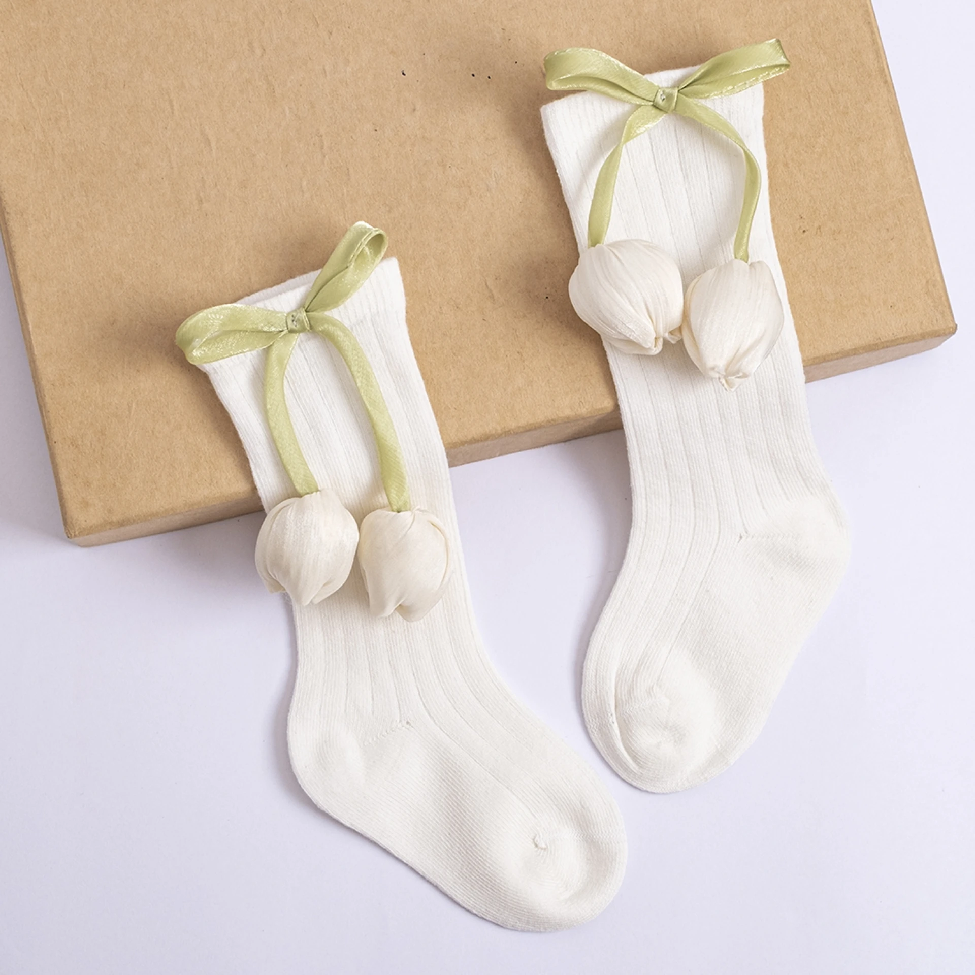 KIZ ÇORAP LALELİ 0/6-9/18 AY