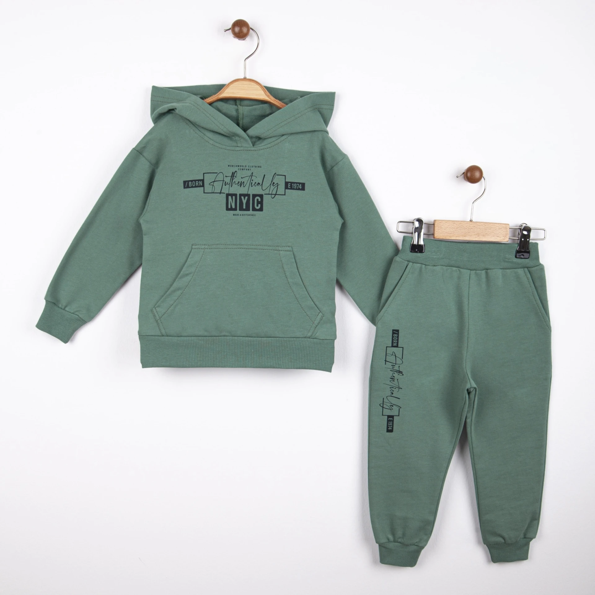 ŞERİT BASKILI İKİLİ EŞOFMAN TAKIM