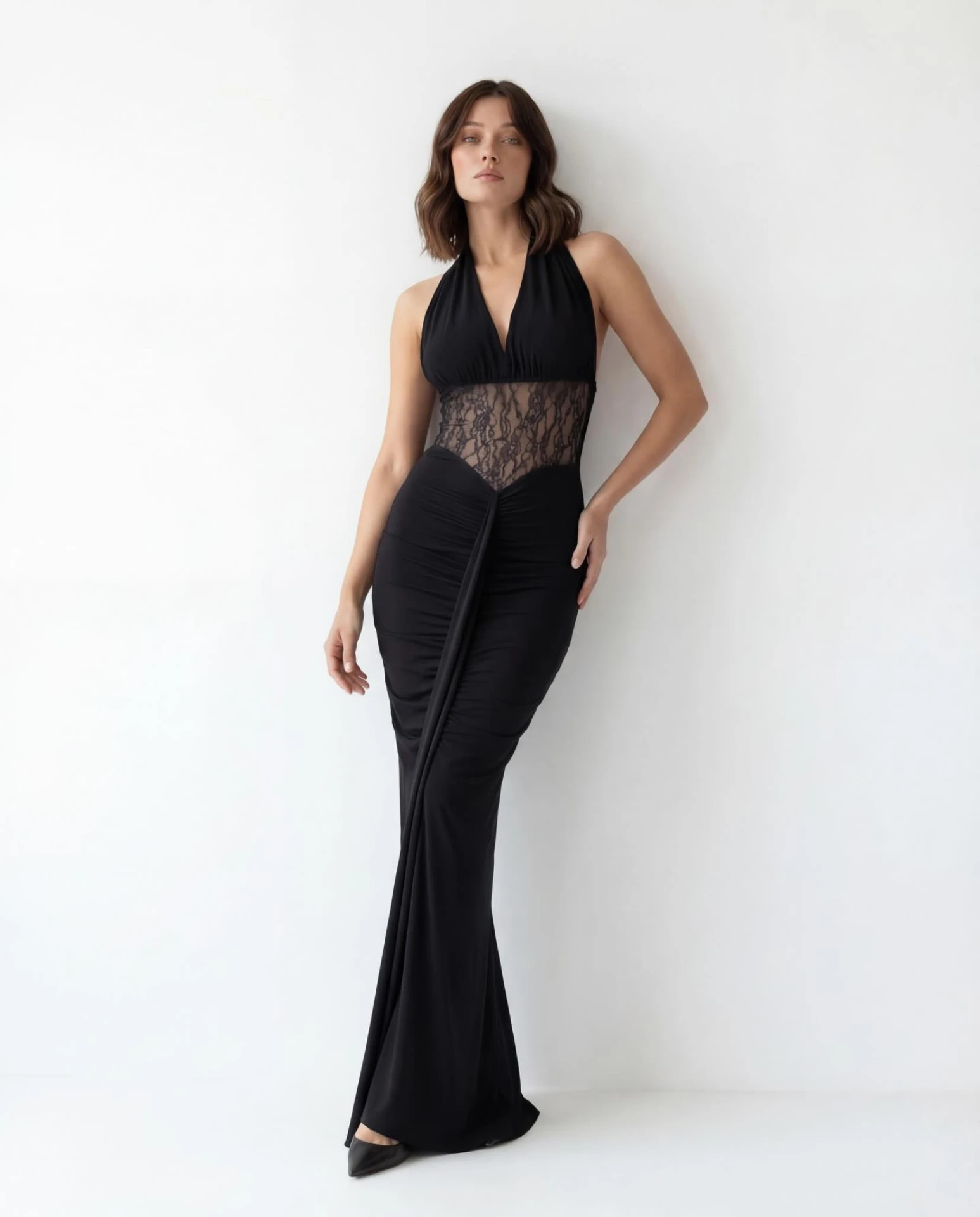 Siyah Dantel Detaylı Uzun Abiye Elbise