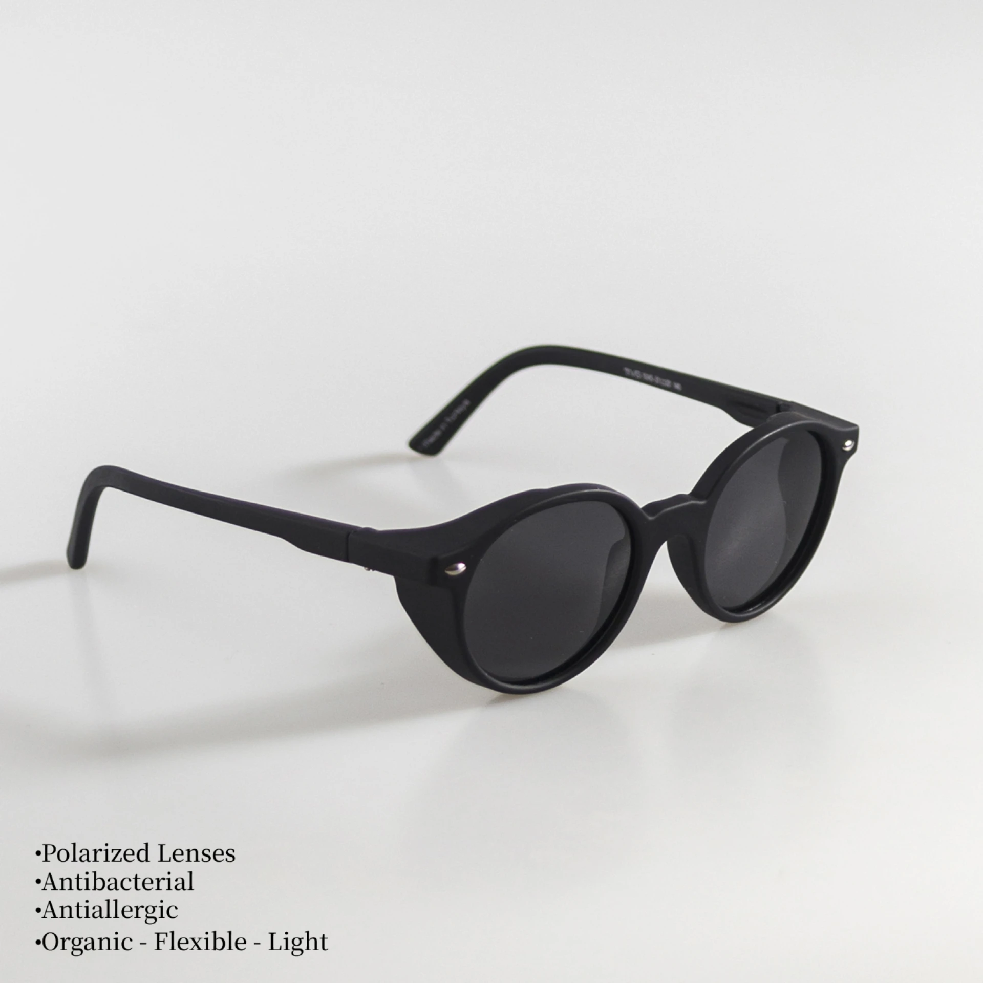 UNISEX BEBEK ÇOCUK GÜNEŞ GÖZLÜĞÜ  POLARIZED - OVAL MAT SİYAH ÇERÇEVE