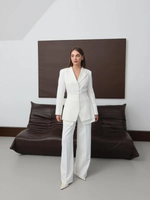 Beyaz Şık Takım Elbise